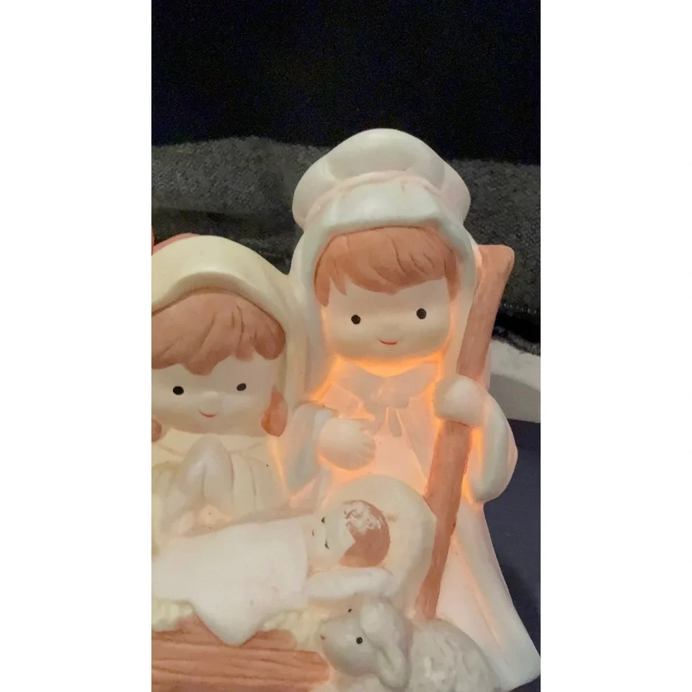 N/A charming ceramic